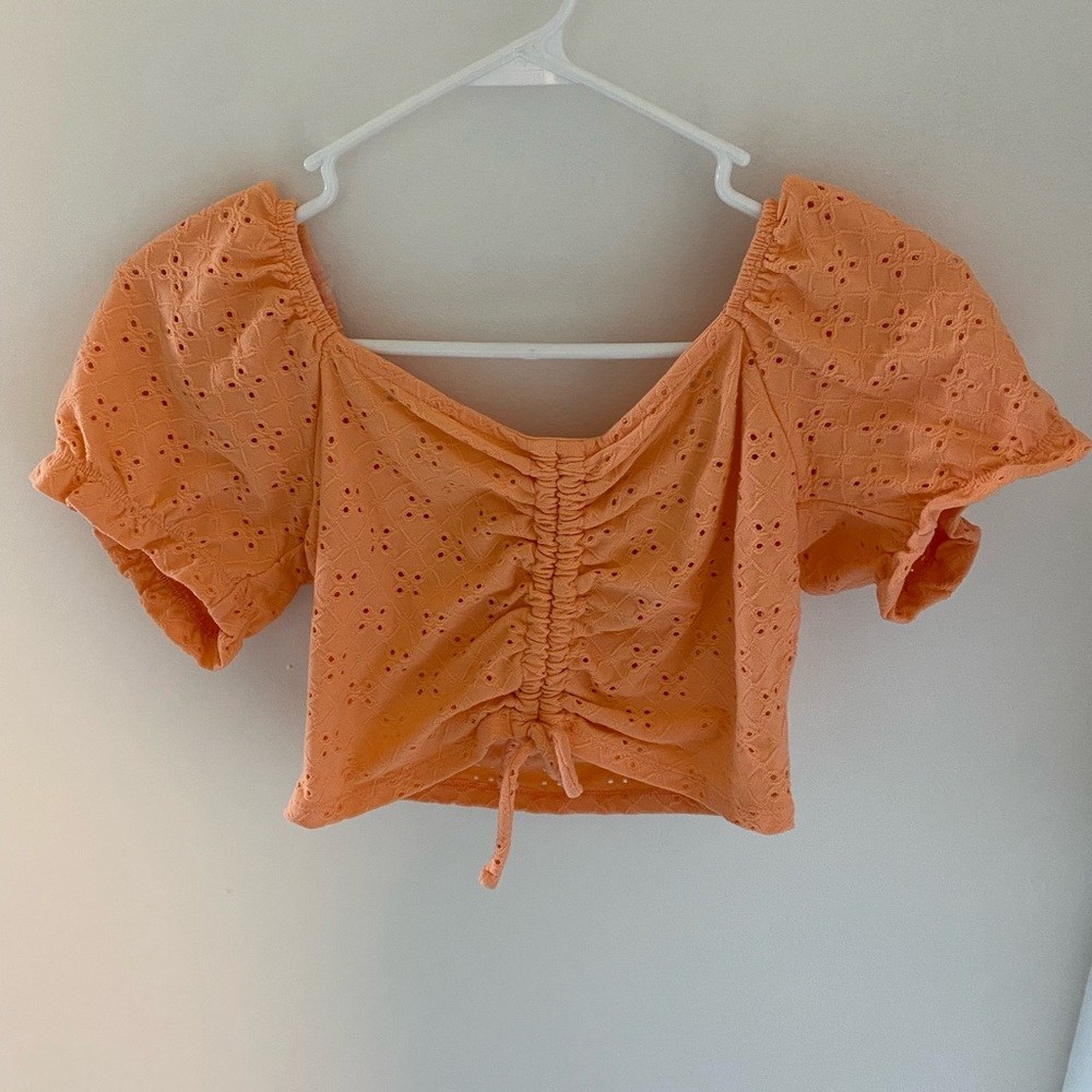 New crop top